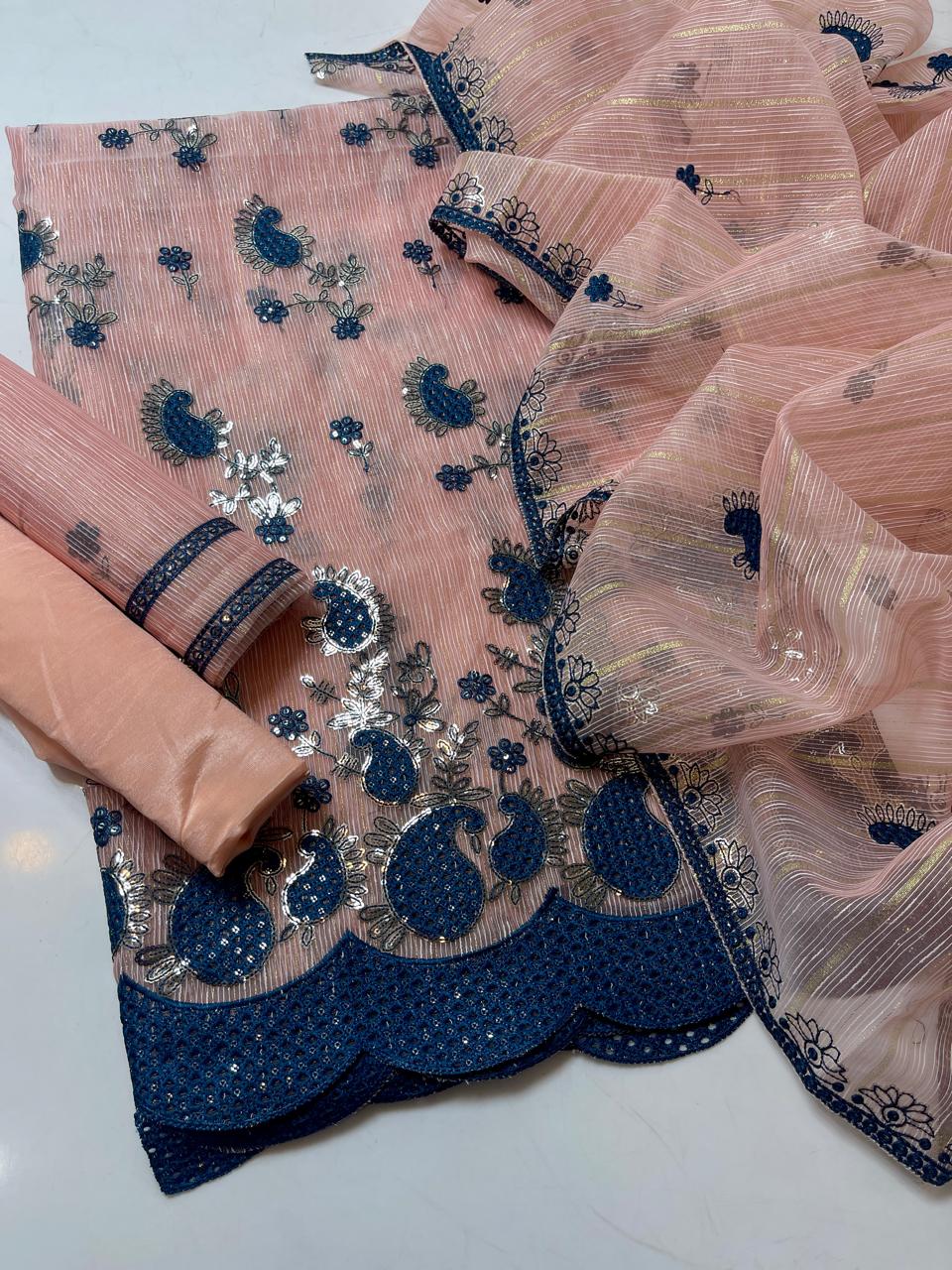 Traditional Kaddi Embroidered Suit (3-Pc)